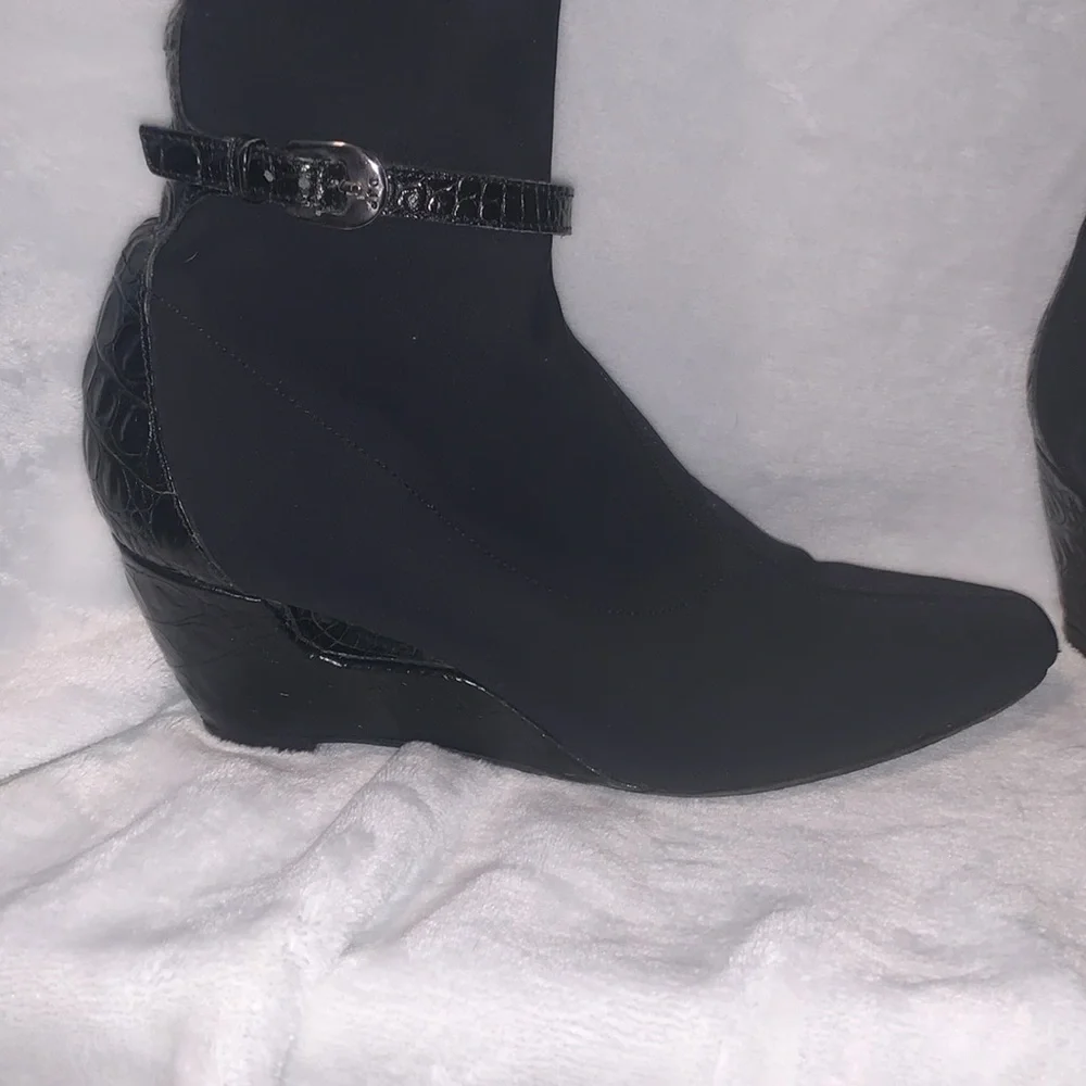 Donald J Piner pull on couture wedge boots